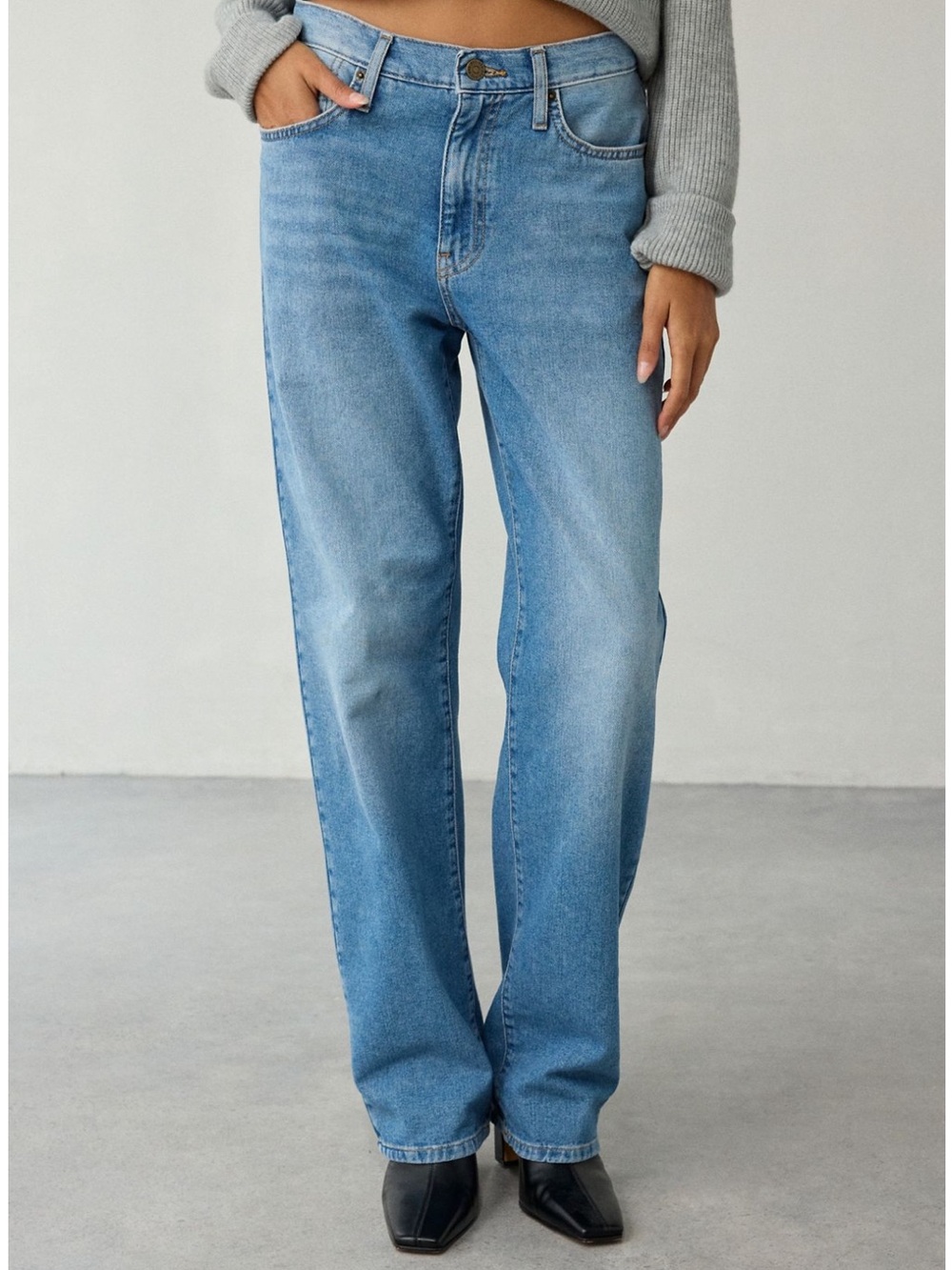 BDG Olive Stove Pipe Mid Rise Jeans, NWT